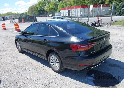 2019 Volkswagen Jetta 1.4T R-Line/1.4T S/1.4T Se z USA, uszkodzony, nr VIN 3VWC57BU8KM090633